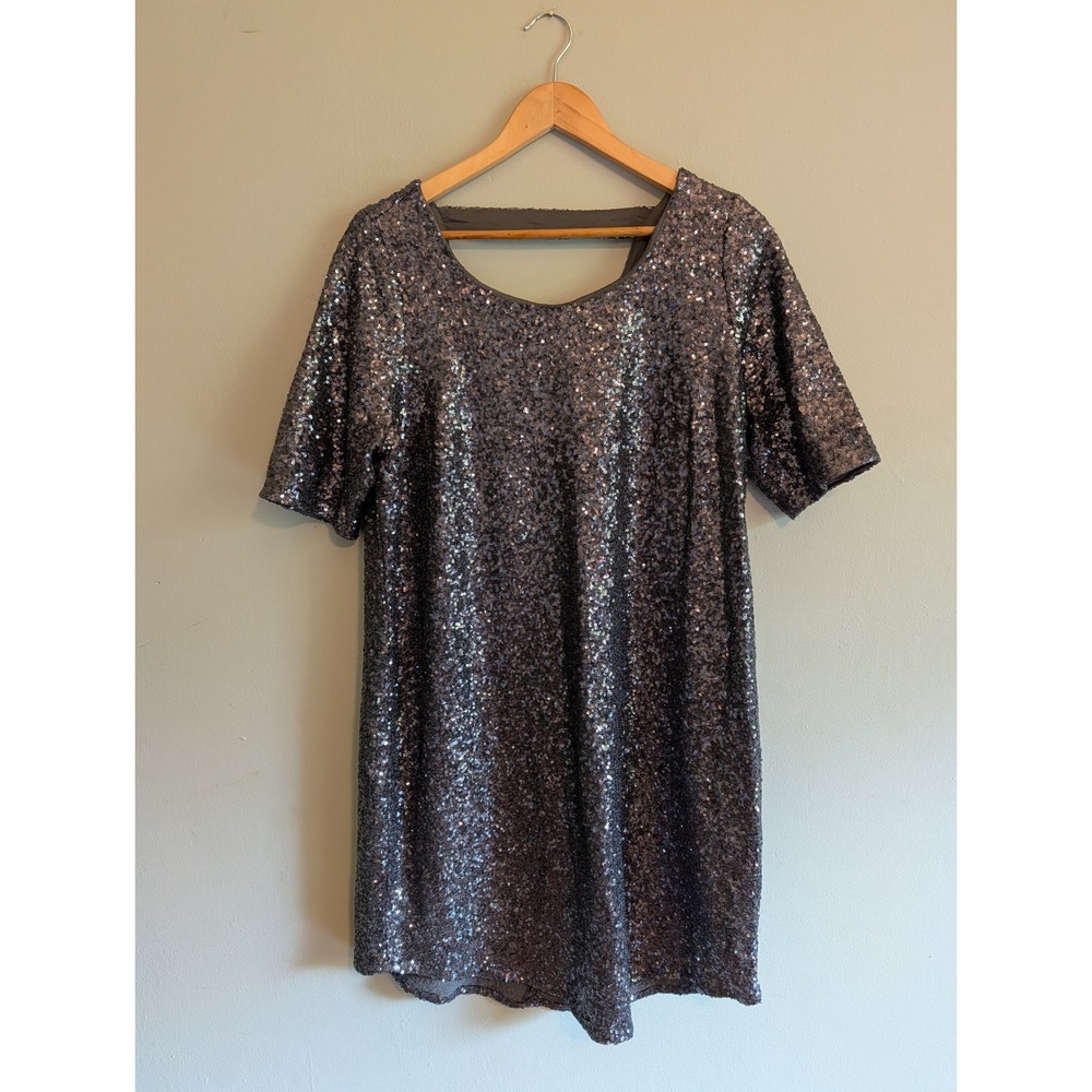 Torrid Sequin Shift Dress Gunmetal Grey Cutout Back Holiday 10745816 Size 1